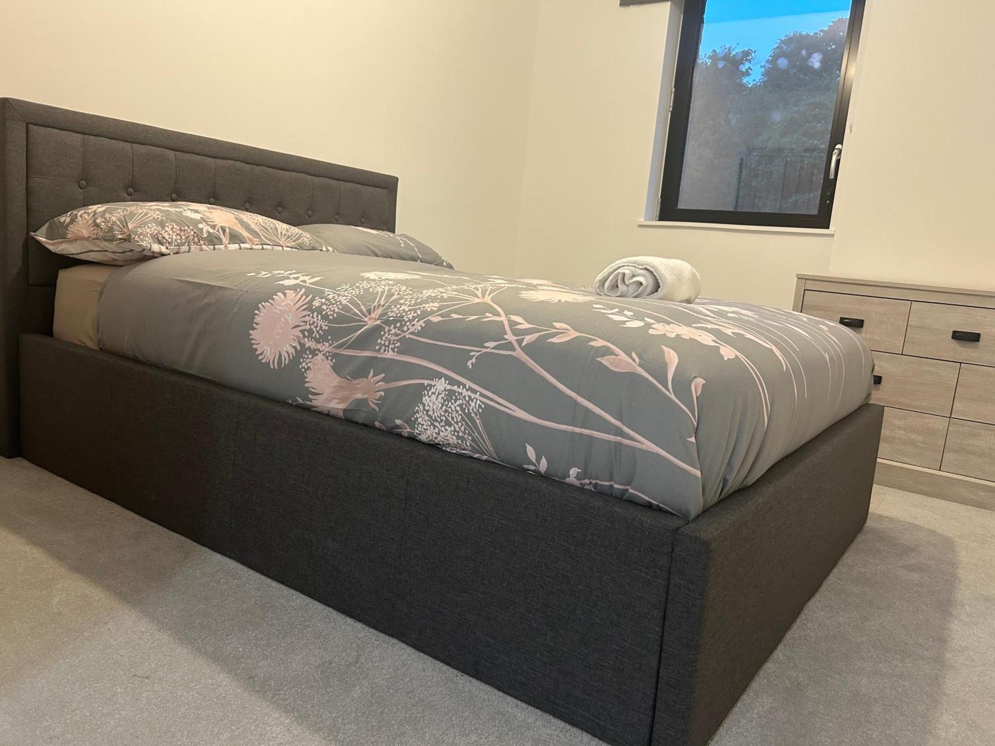 Kinzo'S Apartment Чатем Екстер'єр фото
