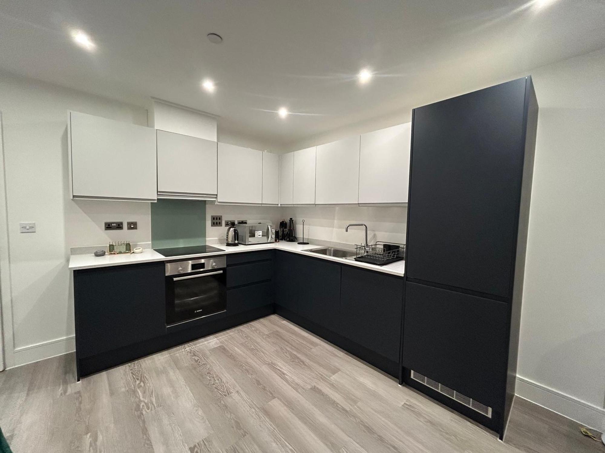 Kinzo'S Apartment Чатем Екстер'єр фото